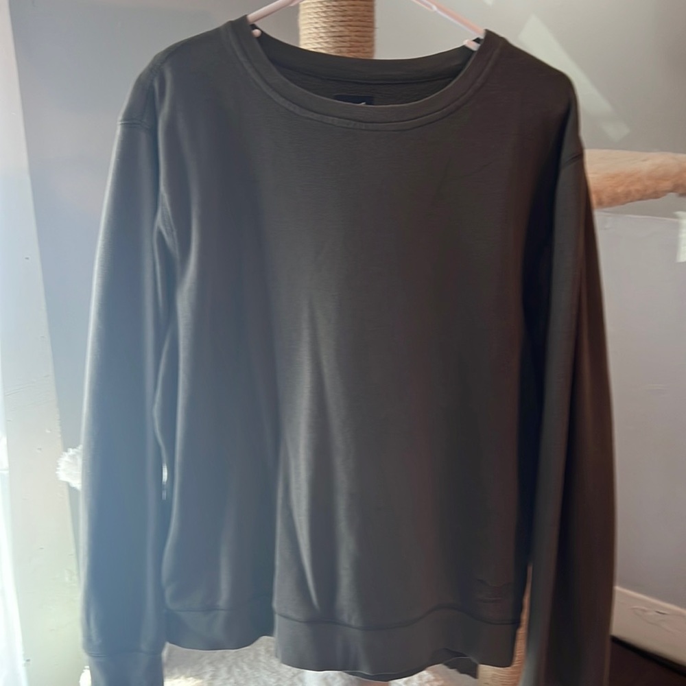 a well-maintained everlast brand sweater
